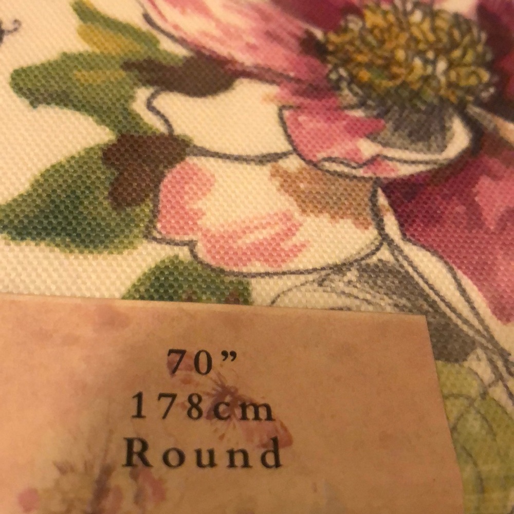 NWT spill proof tablecloth, I meant to buy oblong